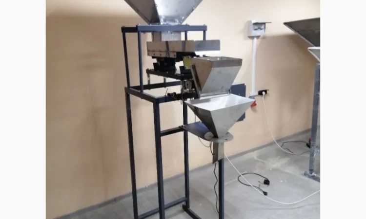 Автомат для фасовки фисташки, орешки, сухарики, семечки. Дозатор ковшевой - фото № 4