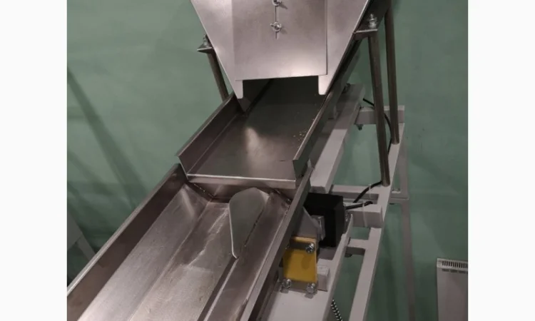 Полуавтомат упаковочный УФУ-3 модель 3 - фото № 6