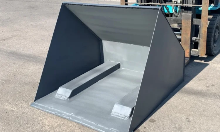 Ковш навісний на 0.5 куба. Призначений для переміщення сипких вантажів - фото № 4