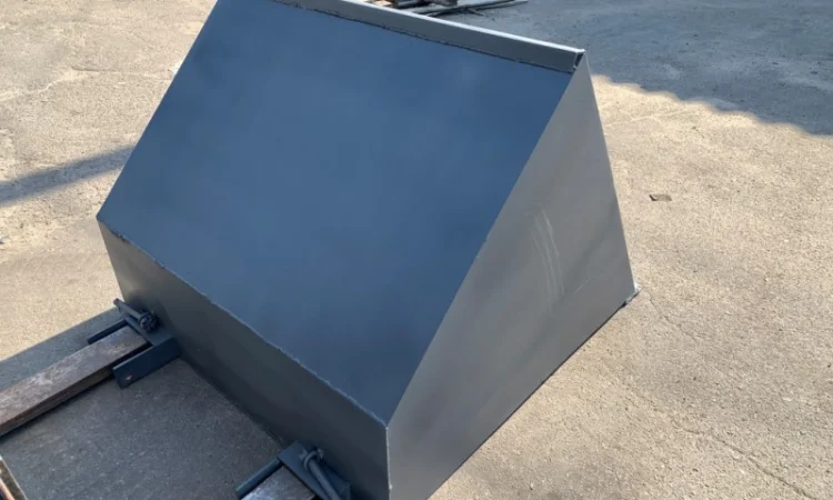 Ковш навісний на 0.5 куба. Призначений для переміщення сипких вантажів - фото № 8