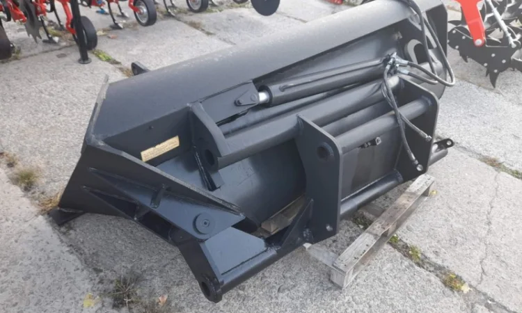 Ковш відкидний на ліву сторону (для Manitou) - фото № 2