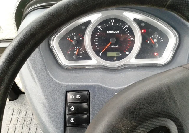 Трактор Zoomlion RK-504 с кабиной и реверсом купить - фото № 11