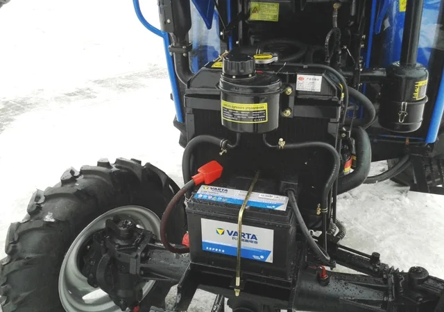 Мини-трактор Dongfeng-244C (Донгфенг-244К) с обновленной кабиной - фото № 11