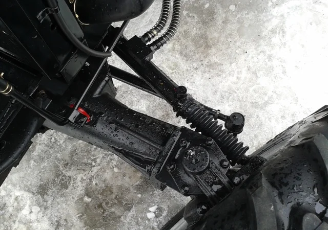 Мини-трактор Dongfeng-244C (Донгфенг-244К) с обновленной кабиной - фото № 12