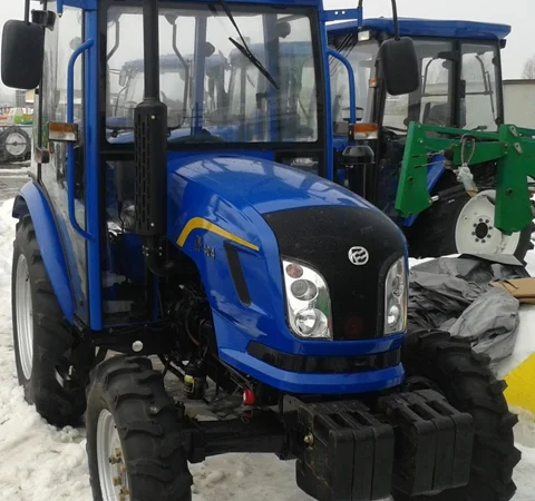 Трактор Dongfeng-404С (Донгфенг-404К) с обновленной кабиной - фото № 1