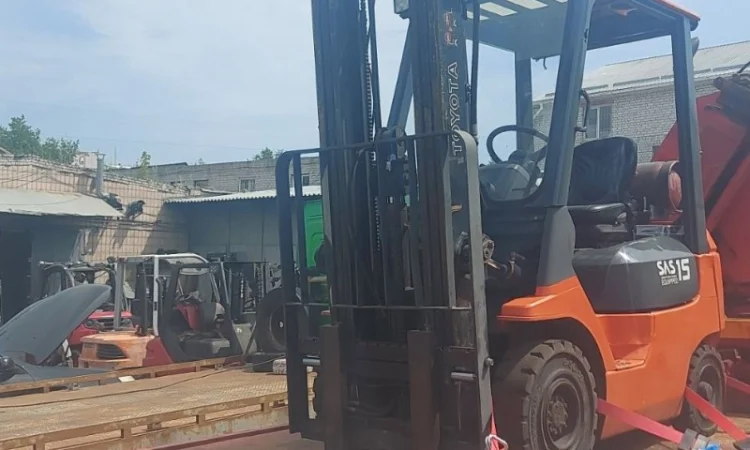 Аренда погрузчика бу 1.5т. Toyota 02-8FG15 вагонник от 1 дня - фото № 4