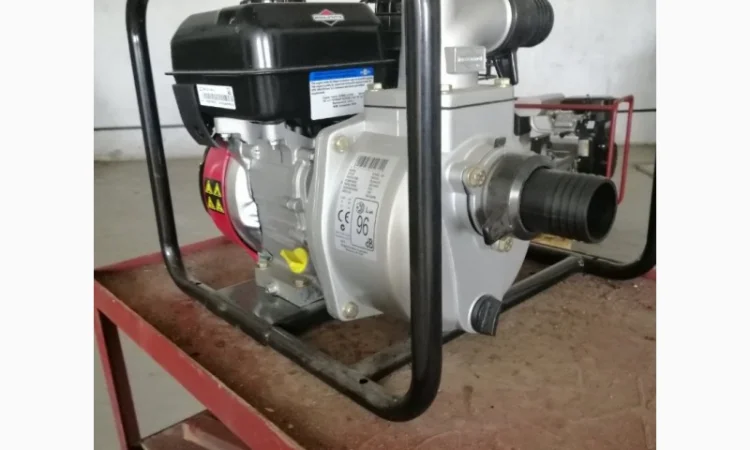 Продам мотопомпы бензиновые производства США - фото № 1