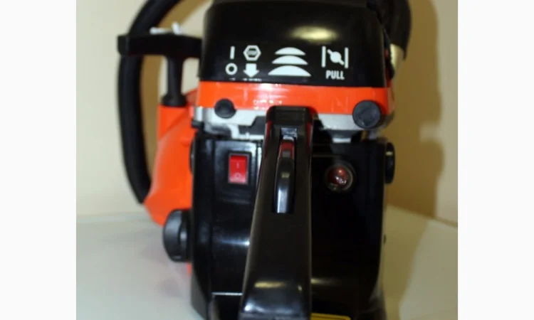 Продажа, Обмен Бензопила Alaska 4, 5 кВт. Польша - фото № 3