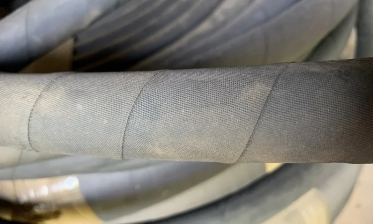 Резиновый напорный шланг воды, масла, кислорода - фото № 2