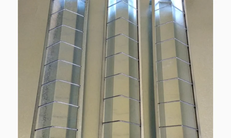 Кормушка для кур, цыплят, голубей, уток, индюков - фото № 2