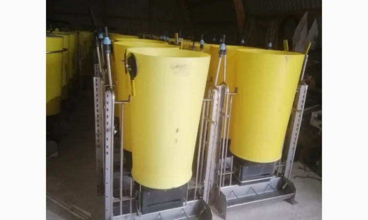 Кормовий автомат Groba 150 л - фото № 1