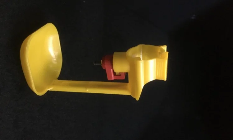 Поїлка з каплеуловлювачем для ніпельного напування - фото № 2