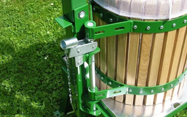 Измельчители и прессы для переработки фруктов (Чехия) - фото № 2