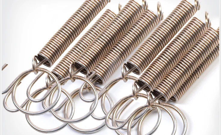 Пружина для фиксации дверок клеточного оборудования - фото № 1