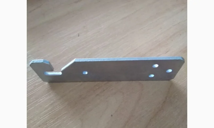 Регулировочная пластина для подвеса линии кормления - фото № 2