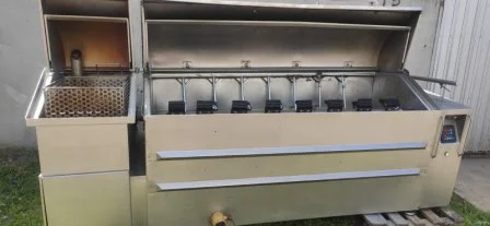 Продається машина для ошпарювання та зняття щетини, б/у - фото № 1