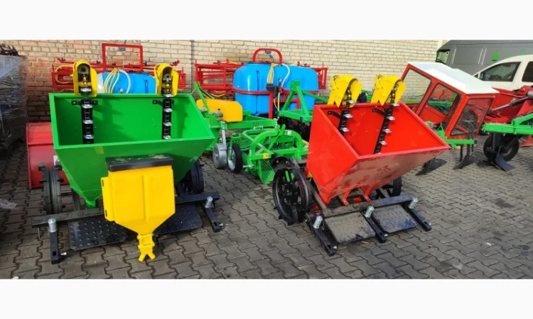 Бачок на міндобриво для картоплесаджалки дворядної пластик метал - фото № 5