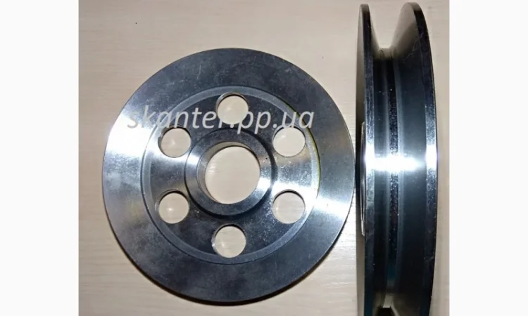 Шкив Ролик натяжной Ролик 746543 Claas - фото № 1