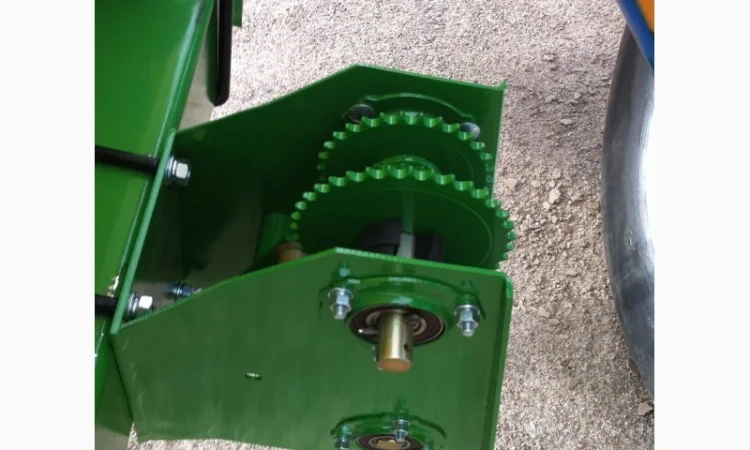 Система внесения минеральных удобрений сеялки John Deere, KINZE - фото № 4