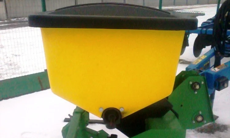 Система внесения минеральных удобрений сеялки John Deere, KINZE - фото № 7