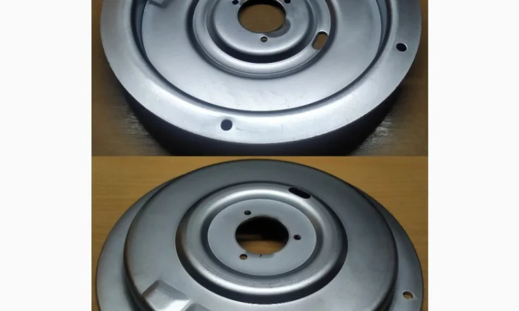 Корпус висіваючого апарату зі щітками kinze, john deere - GR1569 - фото № 1