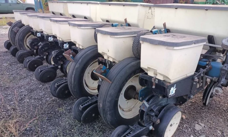 Розборка сівалки Джон дір 7000, Кінзе 3000, Тодак СТВТ-8 - фото № 2
