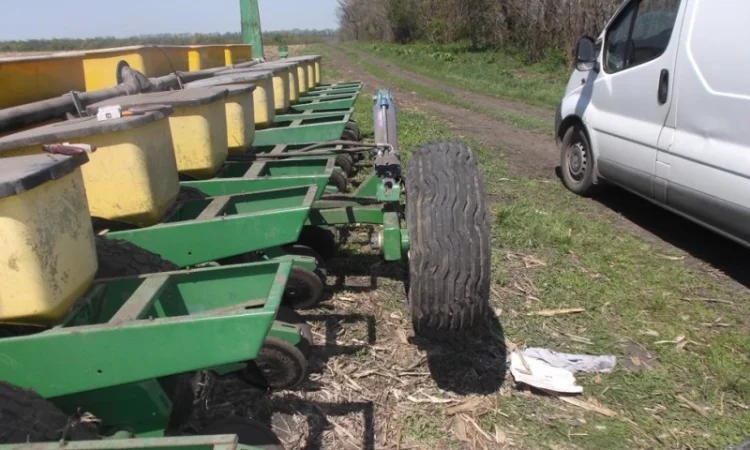 Транспортное устройство для пропашных сеялок John Deere, KINZE, GP 6, 8, 12 рядов - фото № 4