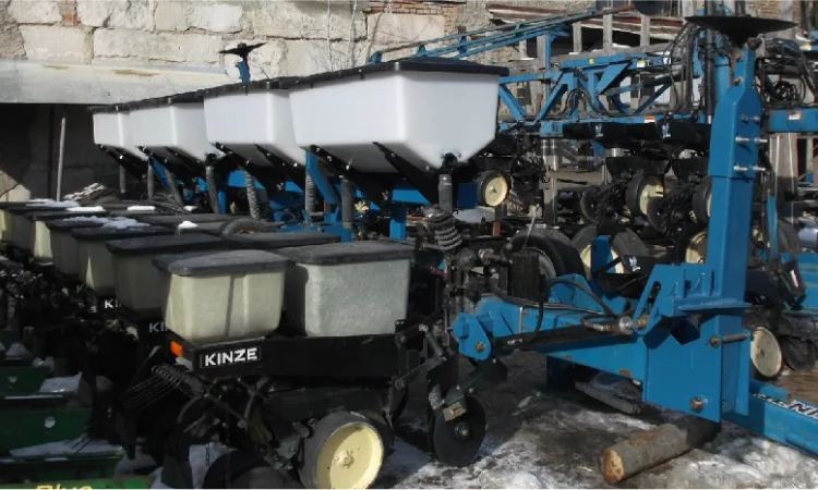 Туковая/туковысевающая система KINZE/Кинзе 2200, 2300, 2600, 2700, 3000, 3600, 3700, 3800 - фото № 3