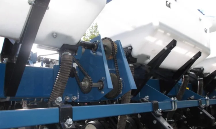 Туковая/туковысевающая система KINZE/Кинзе 2200, 2300, 2600, 2700, 3000, 3600, 3700, 3800 - фото № 8