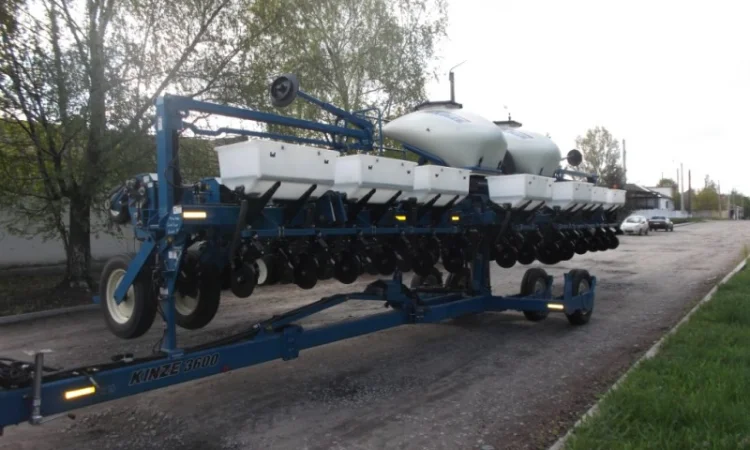 Туковая/туковысевающая система KINZE/Кинзе 2200, 2300, 2600, 2700, 3000, 3600, 3700, 3800 - фото № 9