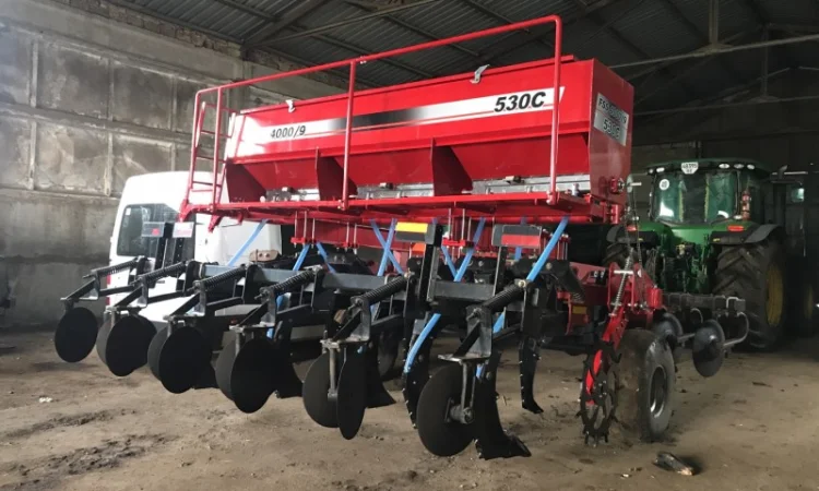 Система внесения сухих минеральных удобрений на глубокорыхлители - фото № 8