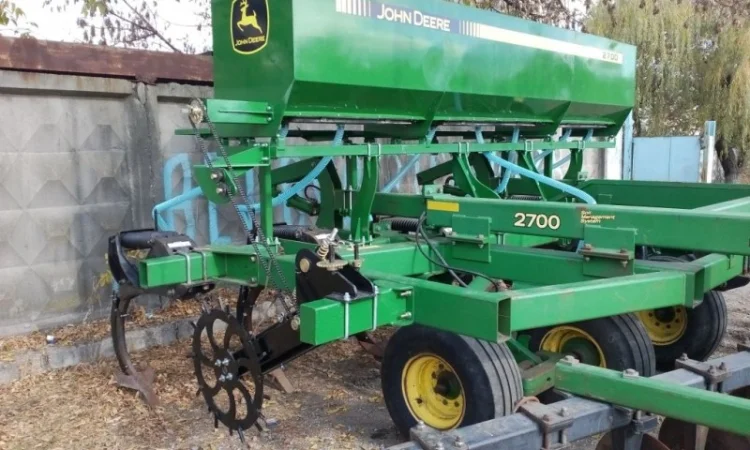 Система внесения сухих минеральных удобрений на глубокорыхлители - фото № 20