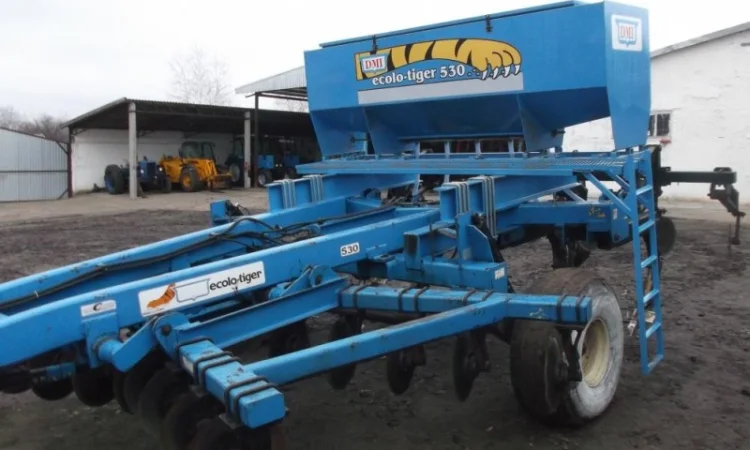 Система внесения сухих минеральных удобрений на глубокорыхлители - фото № 13