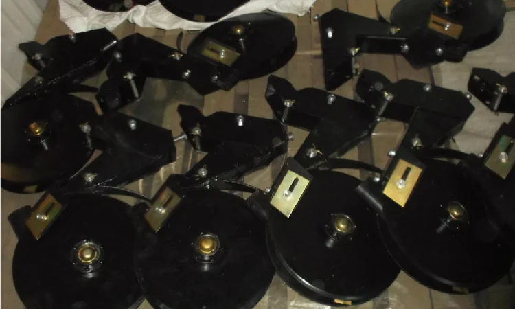 Туковый сошник в сборе John Deere, KINZE (AP2928, AA27458, AA57466) - фото № 3