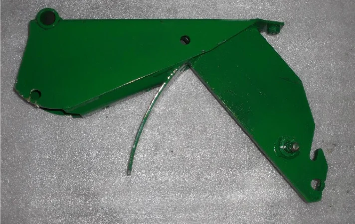 Кронштейн нижний тукового сошника John Deere - фото № 1