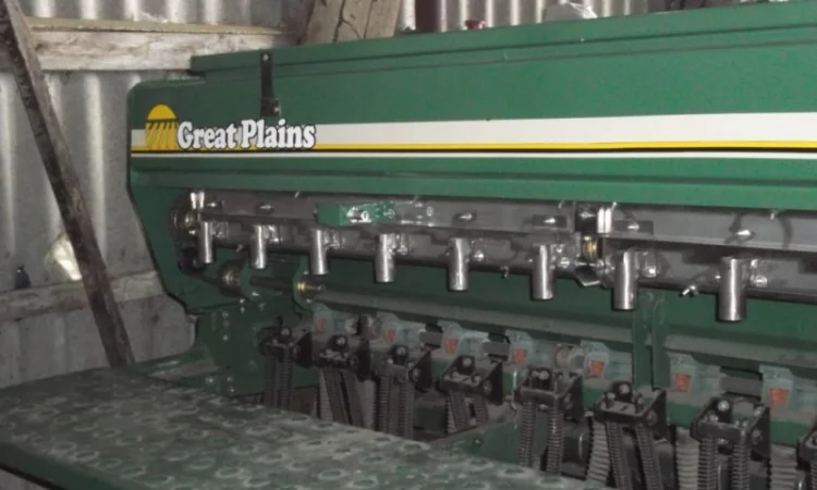 Туковые баки зерновых сеялок Great Plains - фото № 2