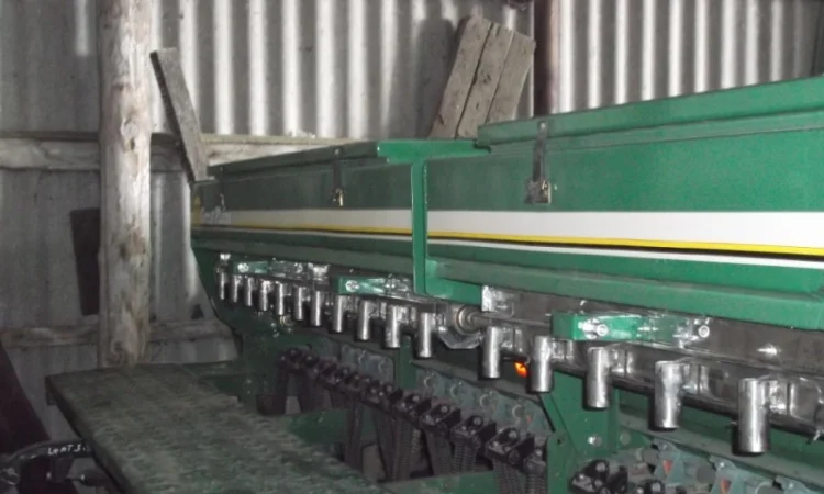 Туковые баки зерновых сеялок Great Plains - фото № 3