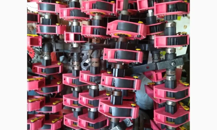 Высевающий аппарат с мелкосемянным высевом на зерновые сеялки СЗ-3.6, СЗ-5.4 (полимерный) - фото № 1