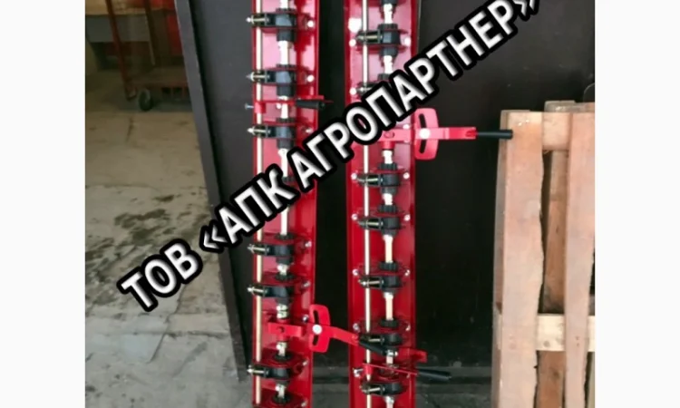 Аппарат высевающий СЗГ 00.2420/СЗГ 00.2430 с днищем СЗГ 00.2410 сеялки СЗ - фото № 1