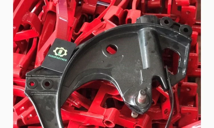 Корпус Н 105.03.102 сошника точного литья со смещением с осями - фото № 2