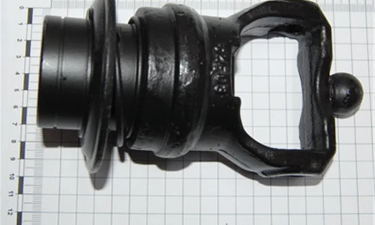 Вилка на кардан 3/8 Z6 R4 Модель F08011768 сеялка ГАСПАРДО - фото № 1