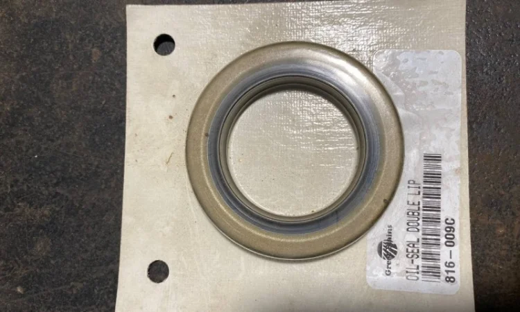 Cальник 816-009C ступицы фрезы Great Plains - фото № 1