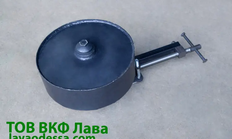 Колесо на плуг ПЛН 3-35 з кутознімом ПБЛ 3-35 06.000 у зборі - фото № 1
