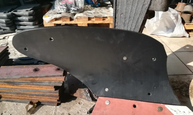 Отвал для плуга ПЛН 3, 35 (5, 35) (пластик Текрон) - фото № 3