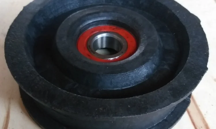 Ролік натяжний в зборі з підшипником - фото № 1