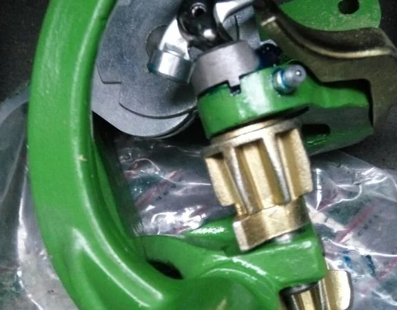 Вязальный аппарат для пресс-подборщика тюкового JOHN DEERE 339, 349, 359, 459 - фото № 1