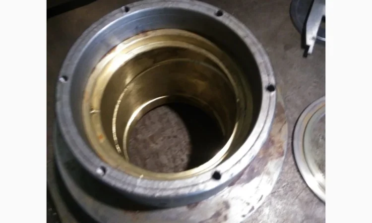 Стаканы, обоймы, цанги, приемные втулки и матрицы брикетировщиков - фото № 1