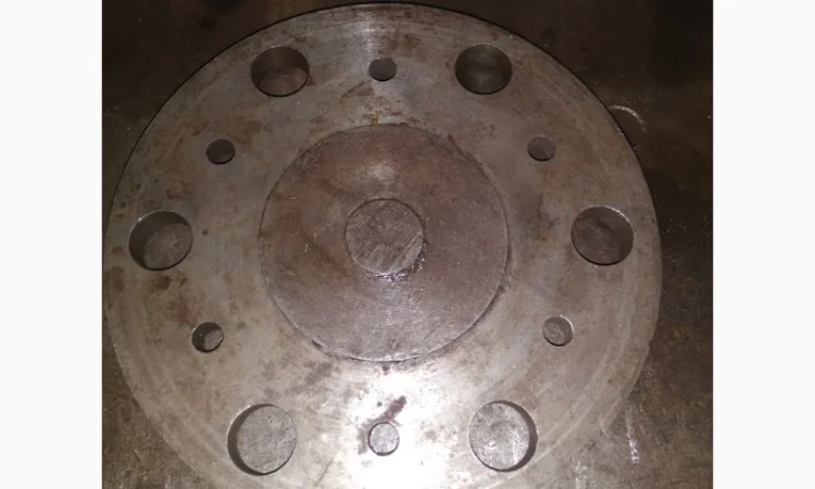 Фланец для прижима цанги. Пресс для брикета - фото № 1