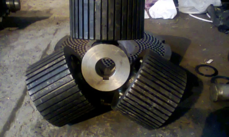 Ролики прессующие в сборе, плоские матрицы, центральные валы - фото № 1