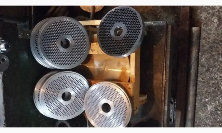 Ролики прессующие в сборе, плоские матрицы, центральные валы - фото № 3